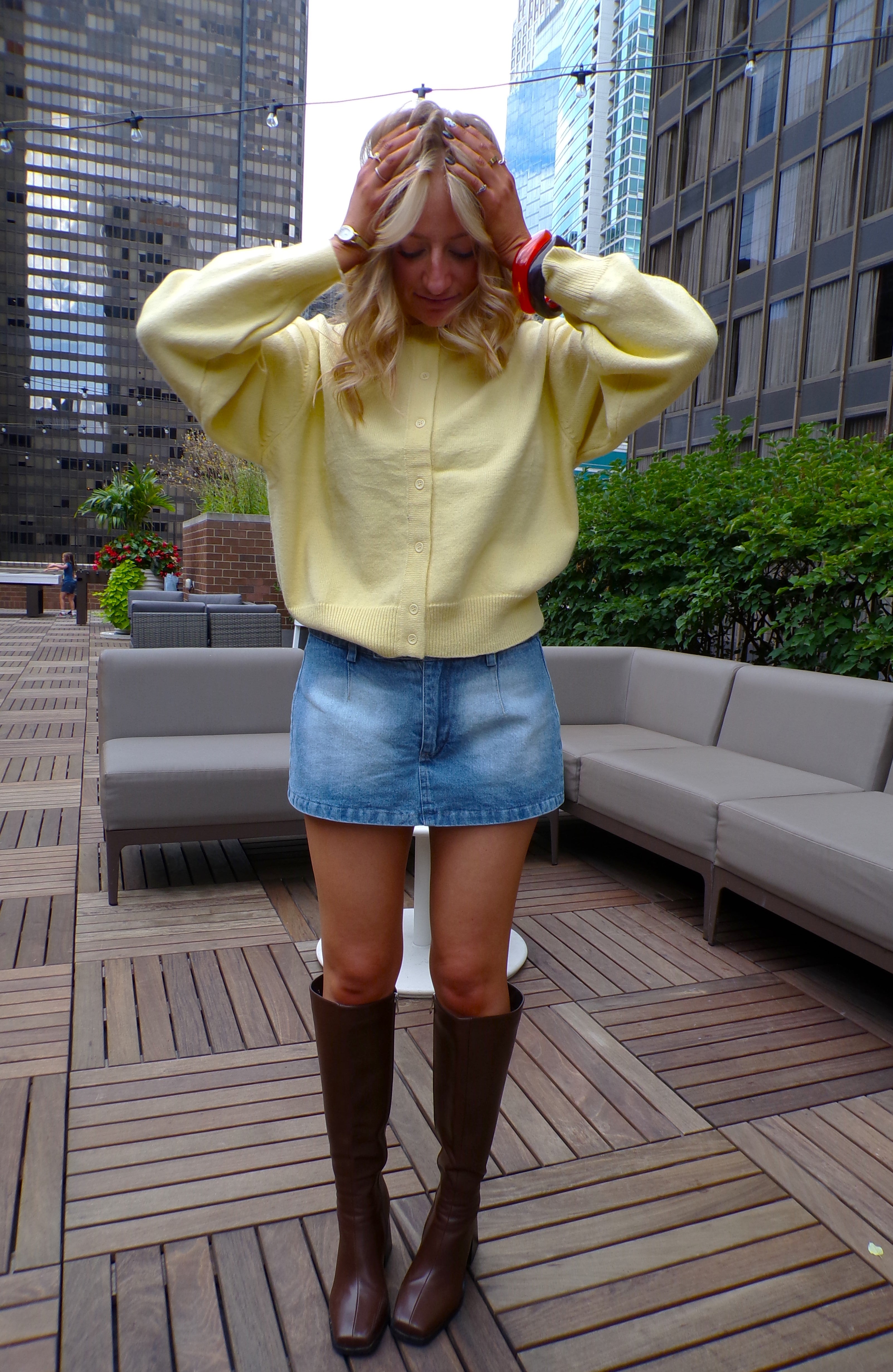 Yellow cardi